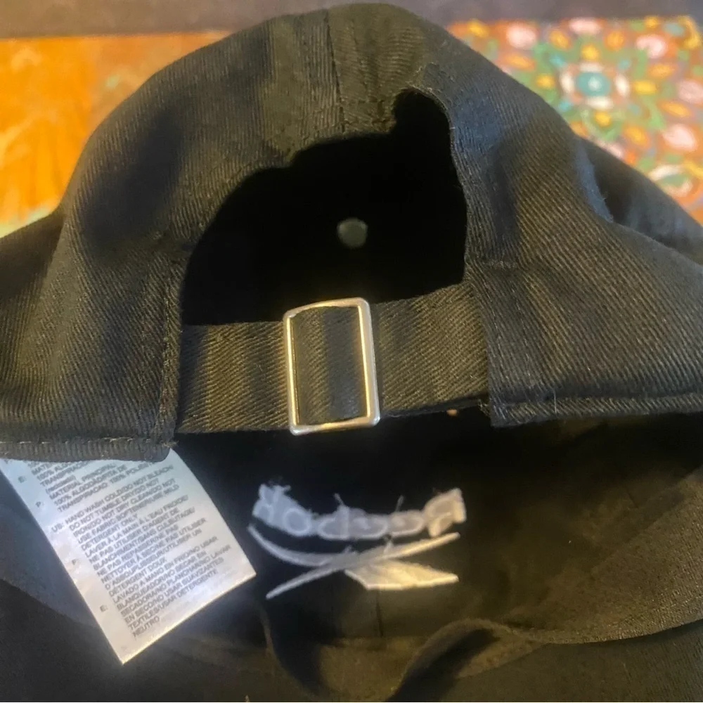 Really Cute Reebok Baseball Strap Back Cap Black and White.